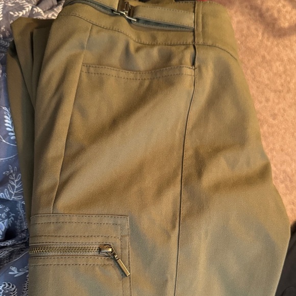 EUC Functional Bebe Khaki Utility Pants with Cute Details - Picture 3 of 9